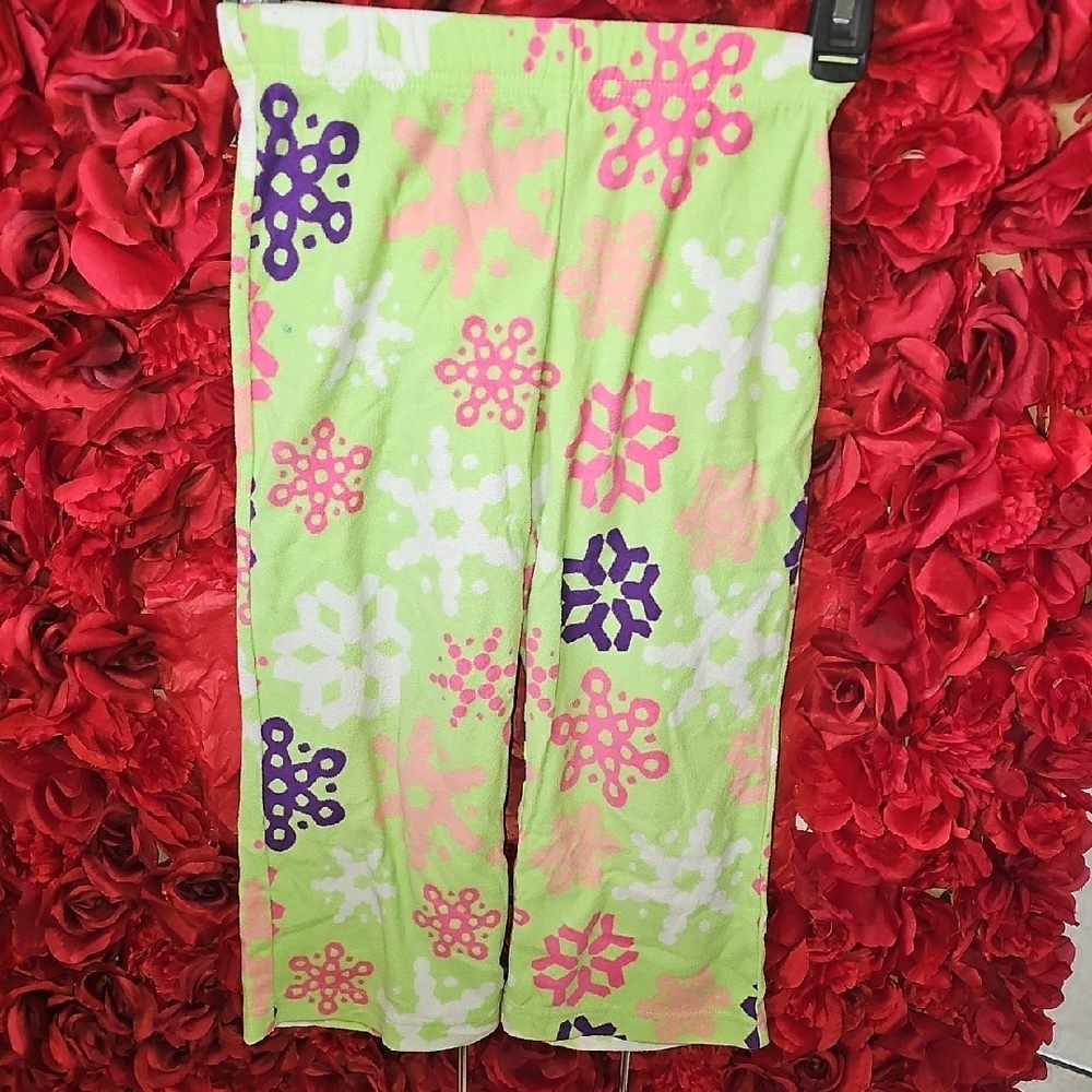 Xhilaration Girls Fleece Green Pajama Bottoms with Snowflakes Size 4/5